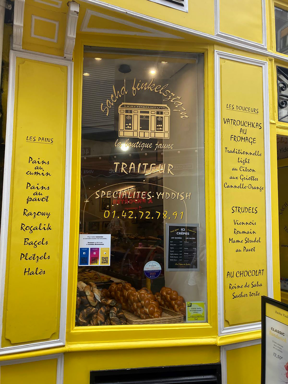 Chocolate, sweet treats and perfumes in the Marais - Image 7